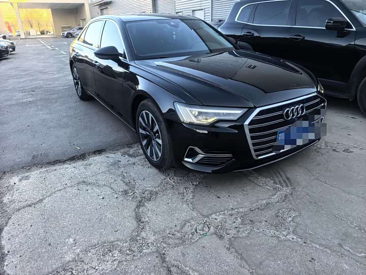 Фото 3 - Audi A6L
