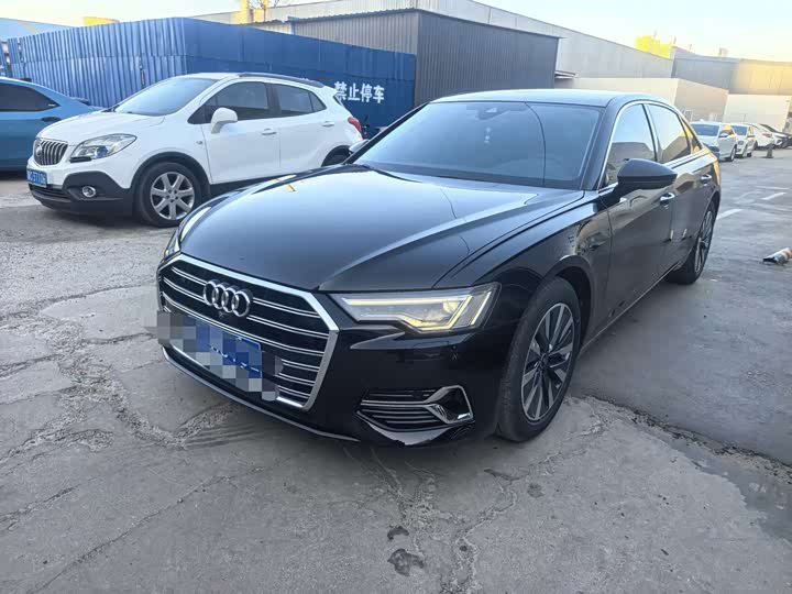 Фото 4 - Audi A6L