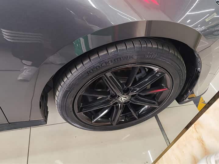 Фото 6 - Changan UNI-V