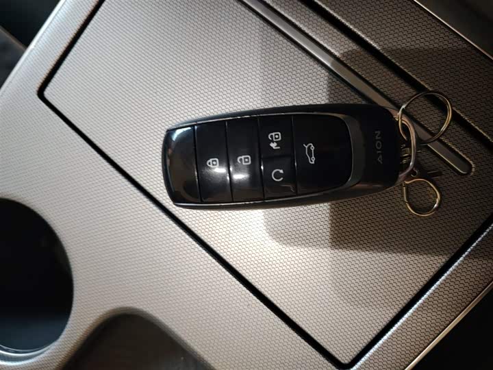 Фото 9 - GAC Aion Y