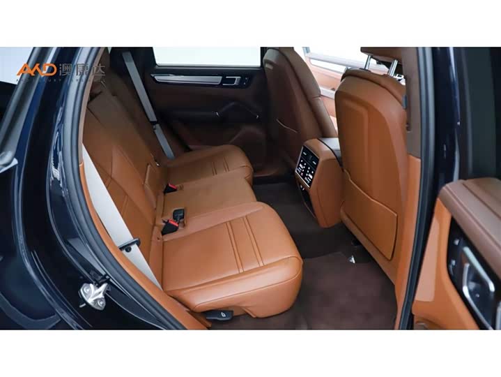 Фото 8 - Porsche Cayenne