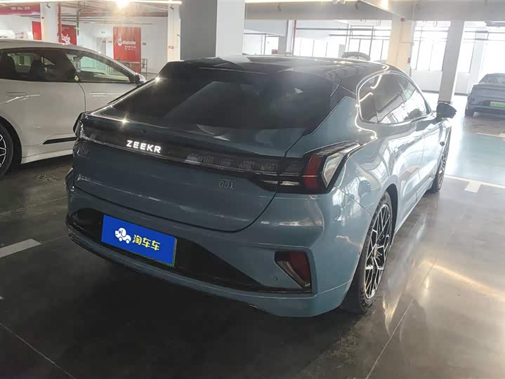 Фото 3 - Zeekr 001