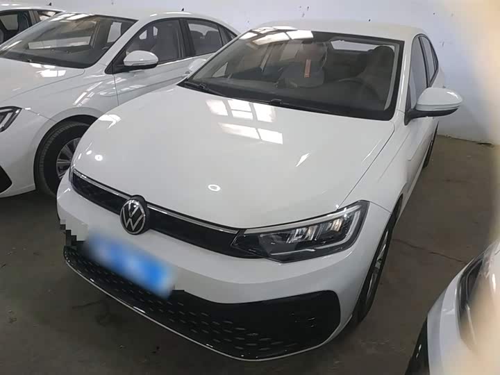 Фото 2 - Volkswagen Lavida