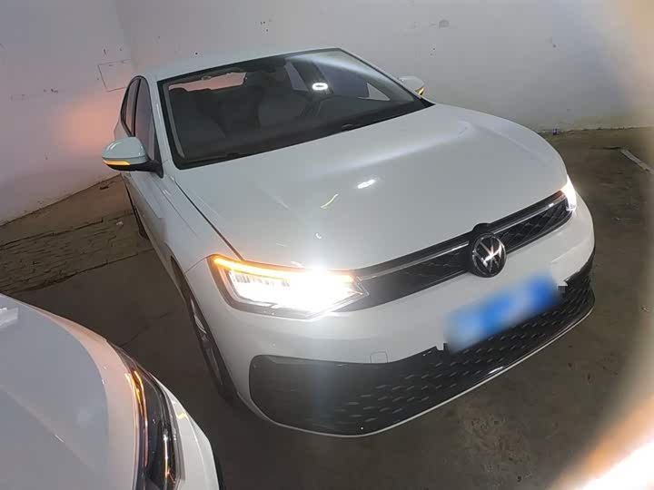 Фото 4 - Volkswagen Lavida