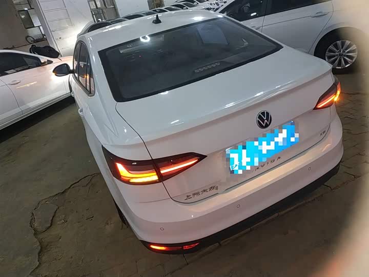 Фото 5 - Volkswagen Lavida