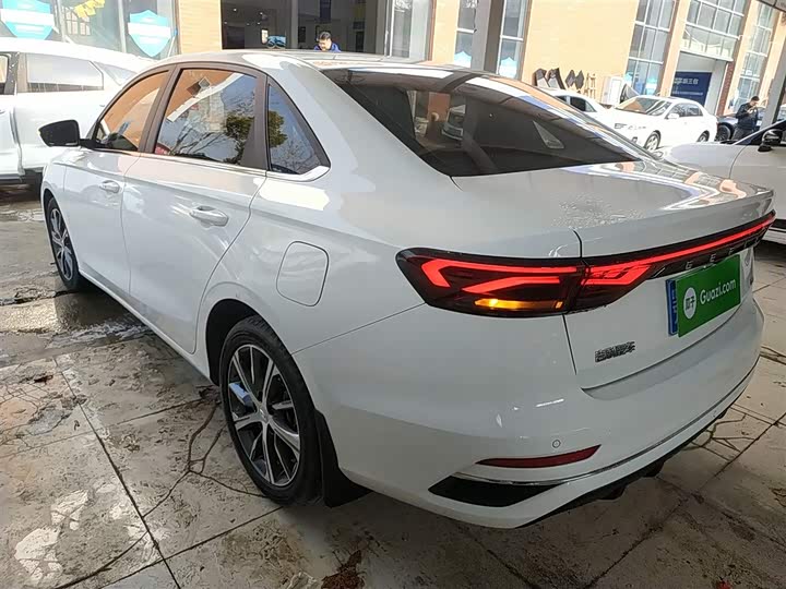 Фото 5 - Geely Emgrand