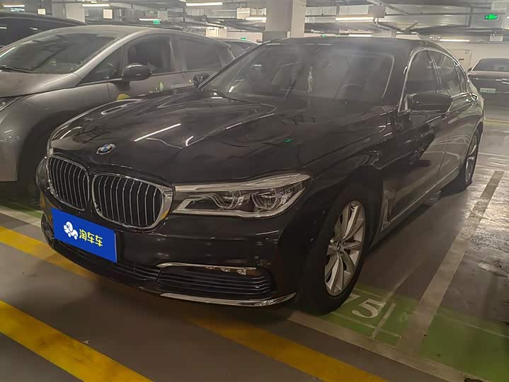 Фото 1 - BMW 7 Series