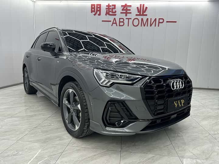 Фото 2 - Audi Q3