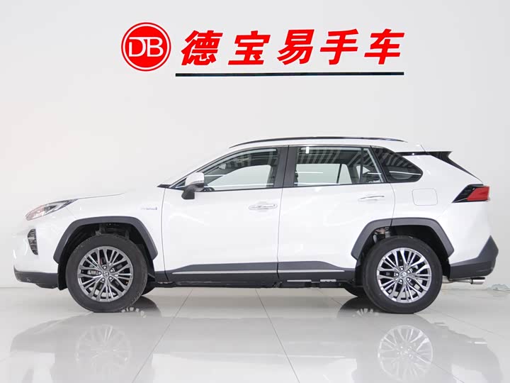 Фото 3 - Toyota Wildlander