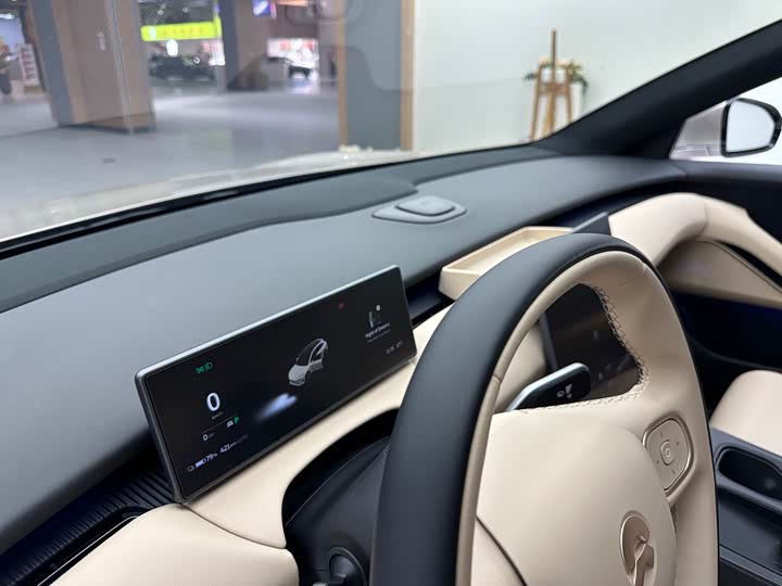 Фото 6 - Nio ET5T