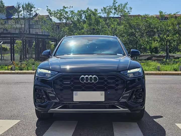 Фото 3 - Audi Q5L