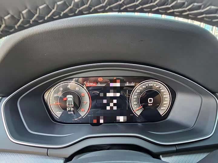 Фото 6 - Audi Q5L