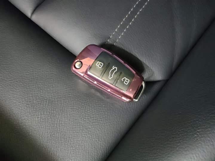 Фото 9 - Audi Q2L