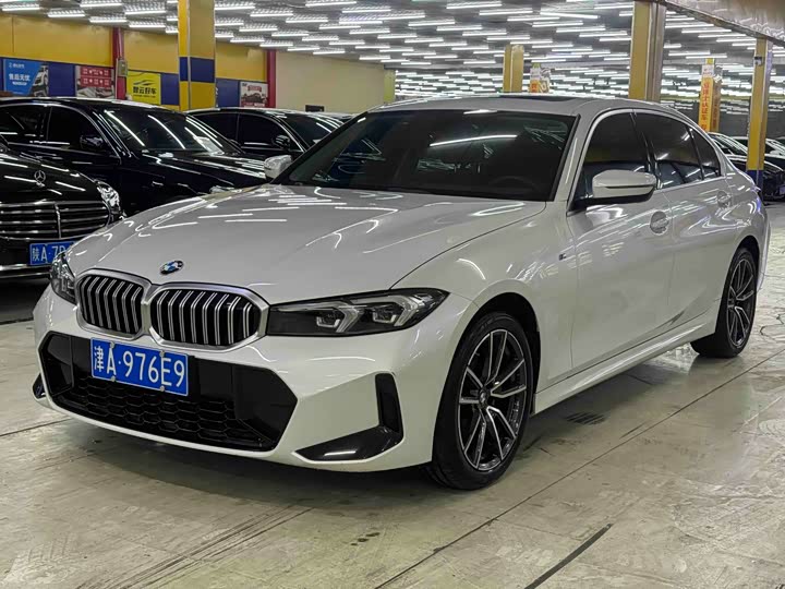 Фото 1 - BMW 3 Series