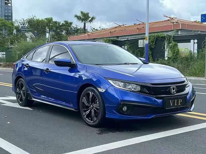 Фото 3 - Honda Civic