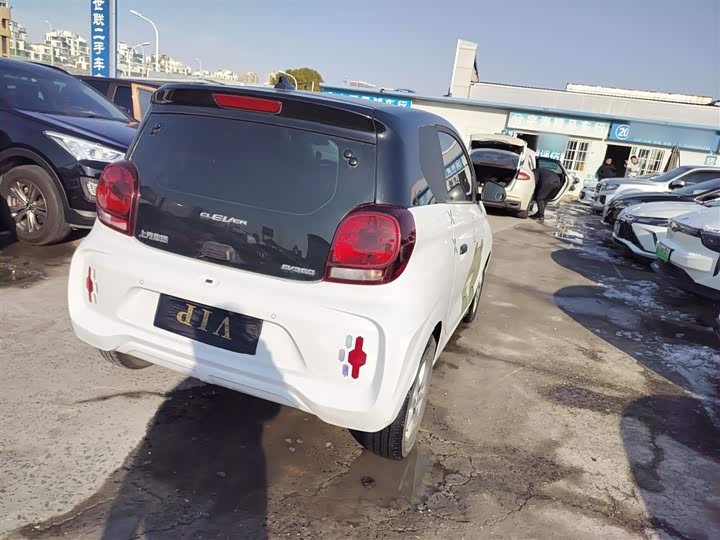 Фото 8 - Roewe Clever