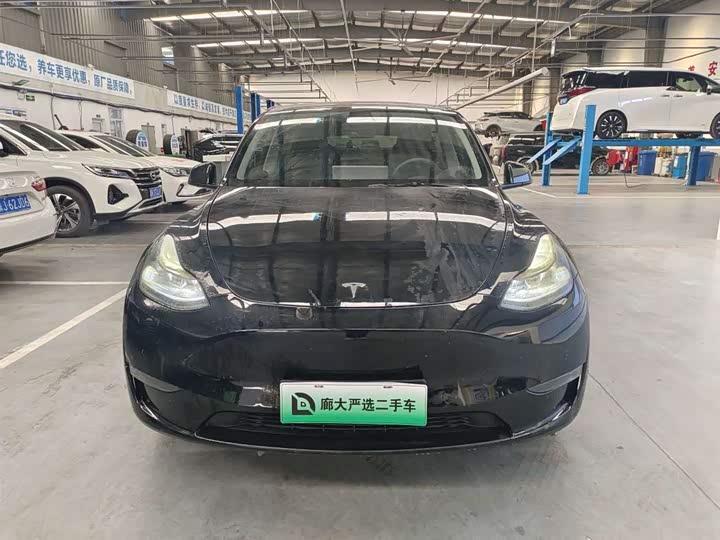 Фото 2 - Tesla Model Y