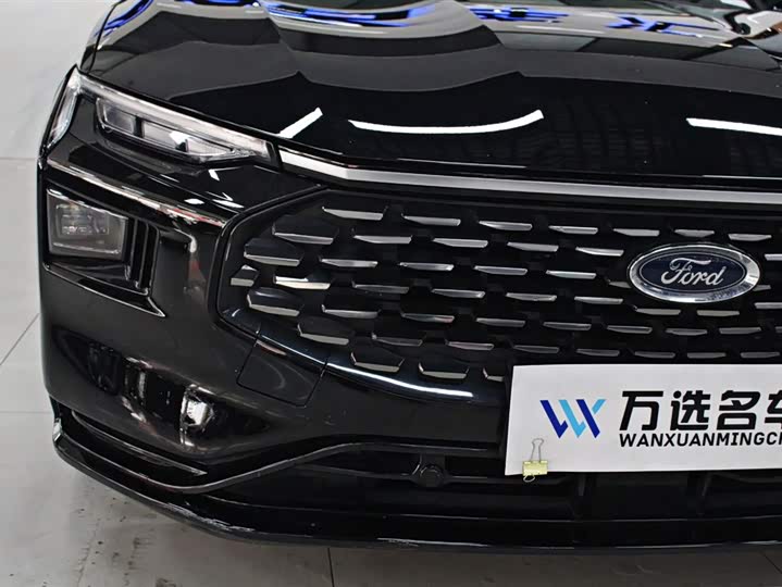 Фото 2 - Ford Mondeo