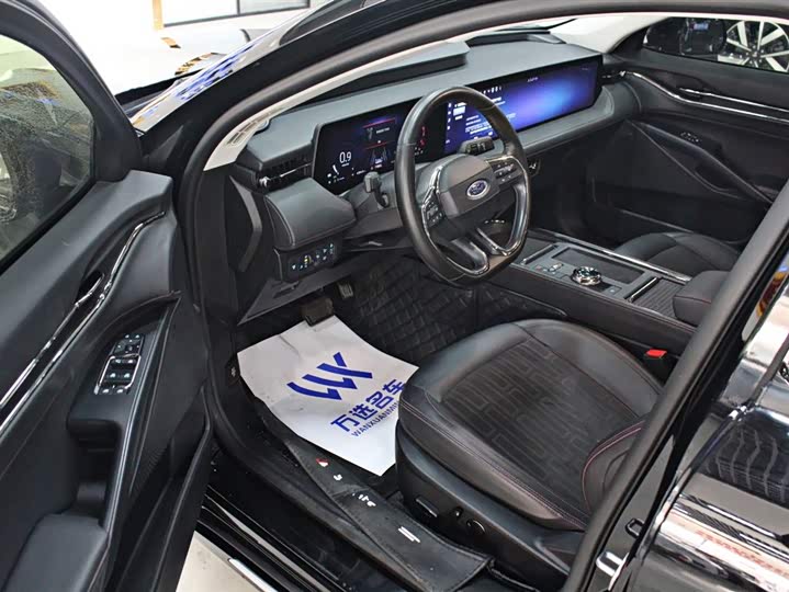 Фото 4 - Ford Mondeo