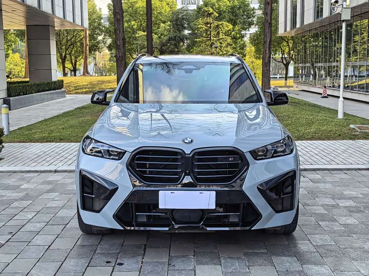 Фото 2 - BMW X5 M