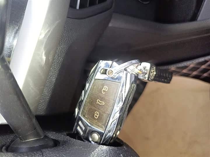 Фото 9 - Volkswagen Lavida