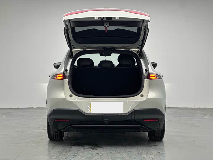 Фото 9 - Changan Deepal S05