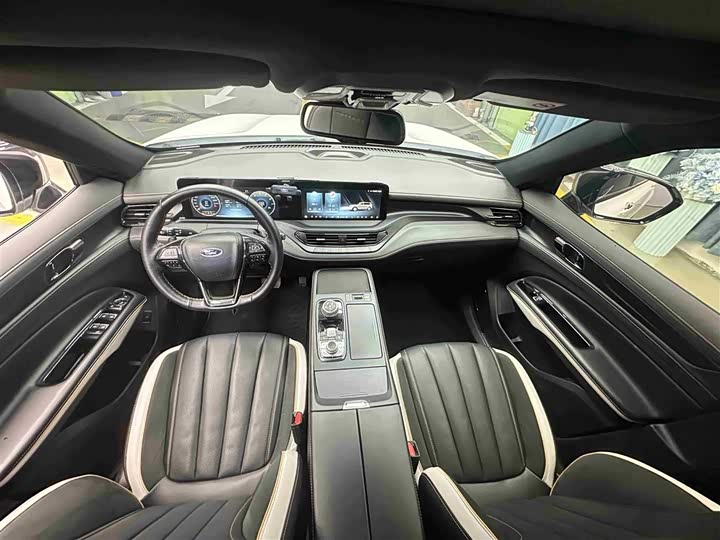 Фото 5 - Ford Equator