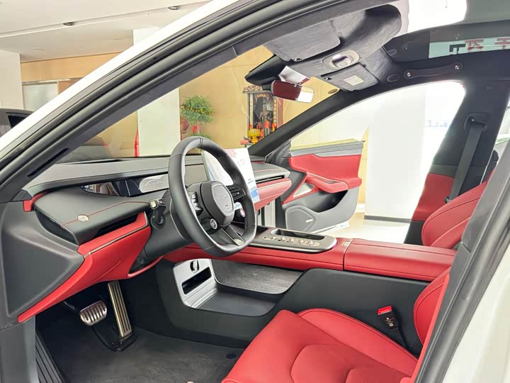 Фото 4 - Xiaomi SU7