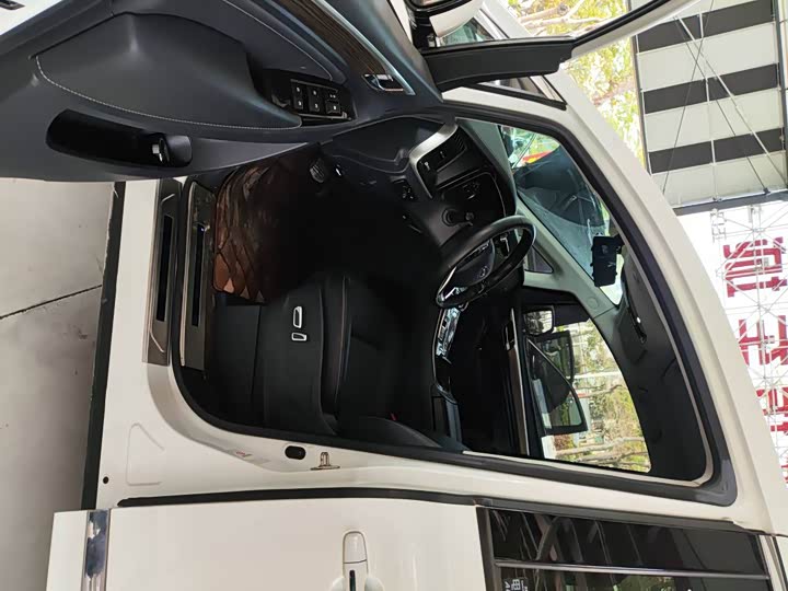 Фото 8 - GAC Trumpchi M8