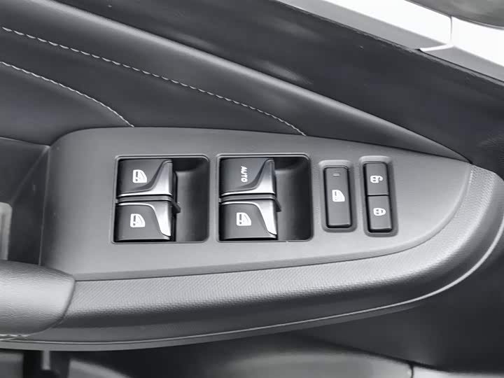 Фото 9 - Changan Eado Plus