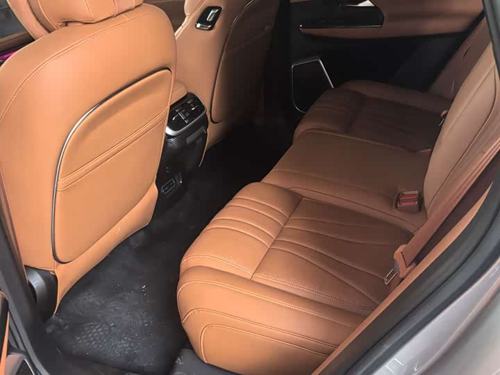 Фото 4 - XPeng G9