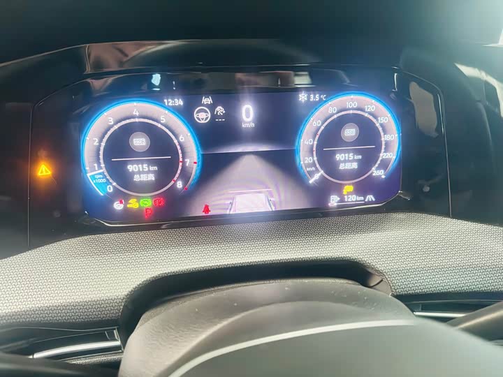 Фото 6 - Volkswagen Golf