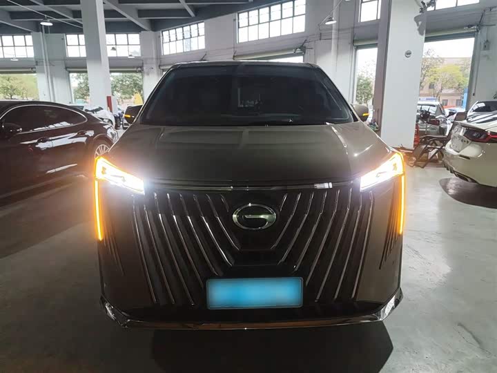 Фото 3 - GAC Trumpchi M8