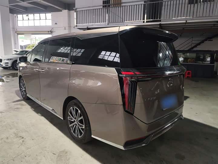 Фото 5 - GAC Trumpchi M8