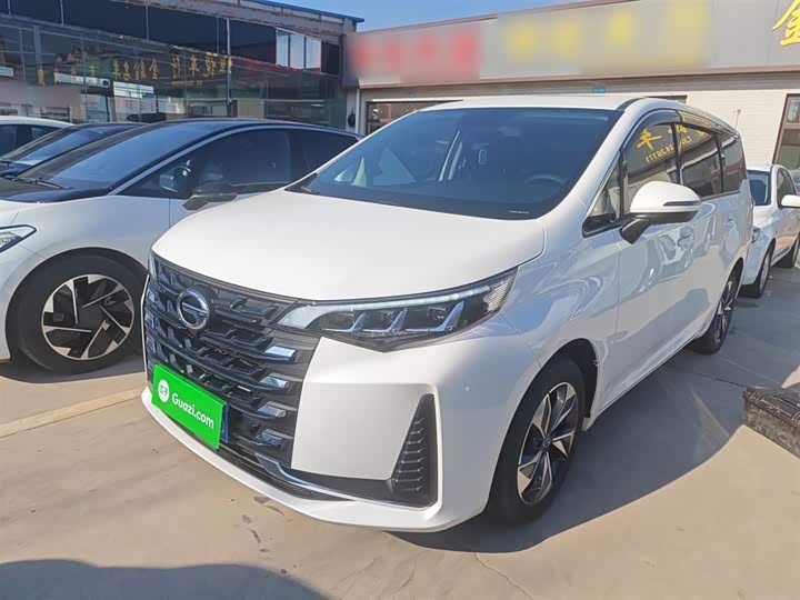 Фото 2 - GAC Trumpchi M6