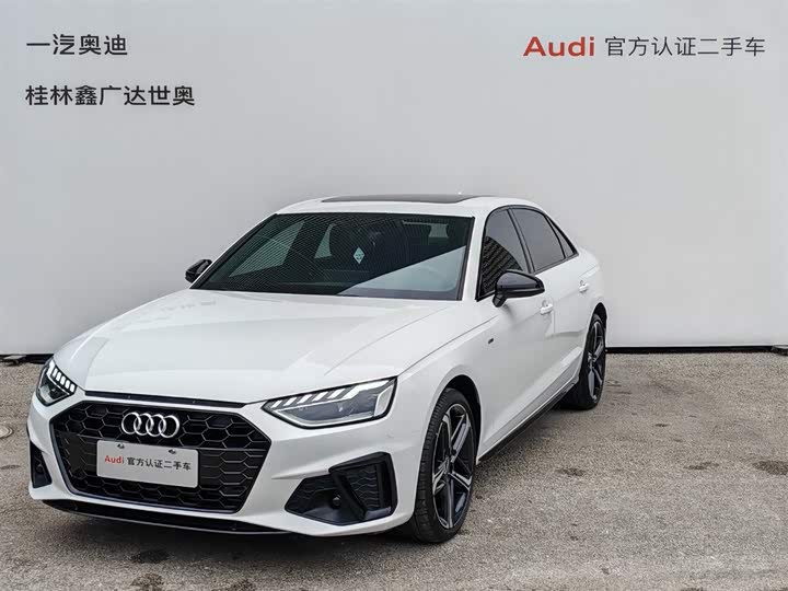 Фото 1 - Audi A4L