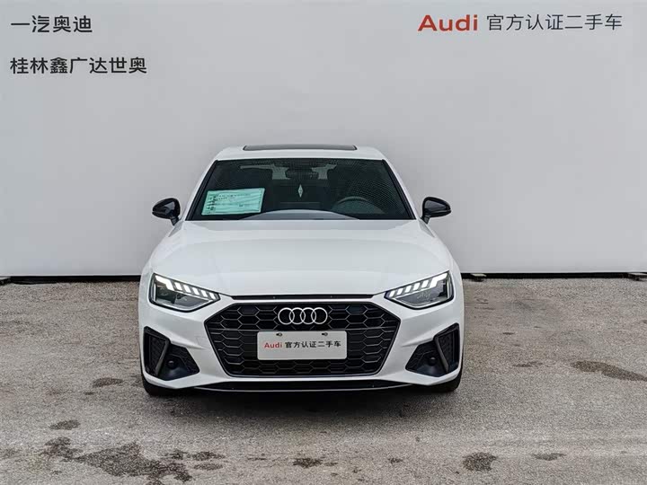 Фото 2 - Audi A4L