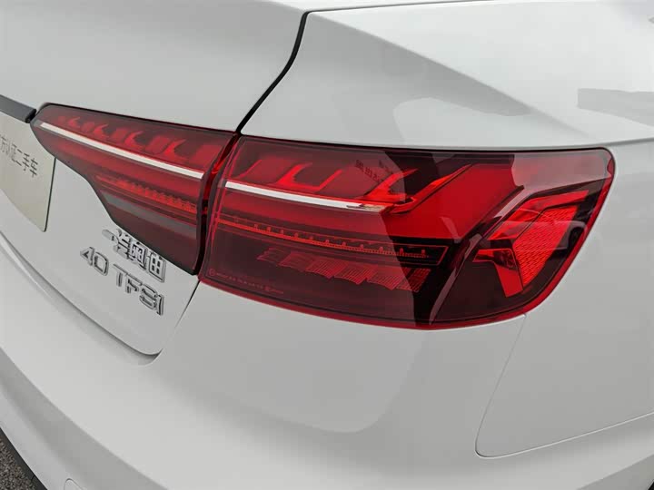 Фото 7 - Audi A4L