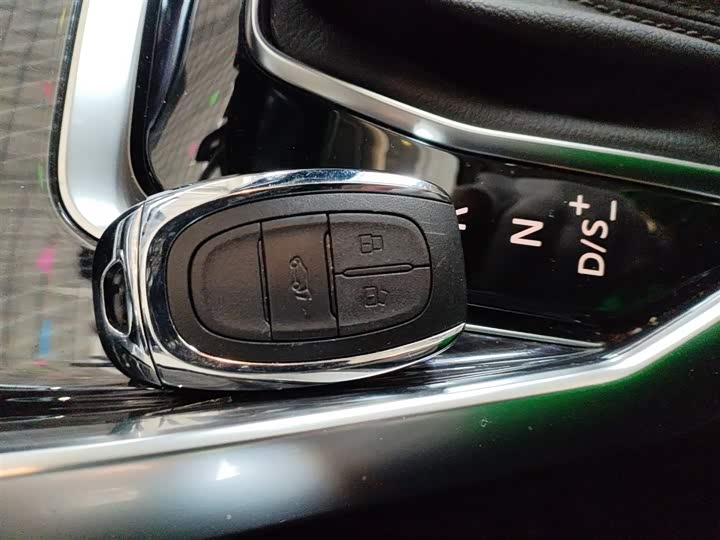 Фото 9 - Maxus G50