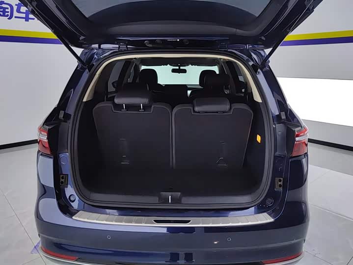 Фото 4 - BYD Song Max