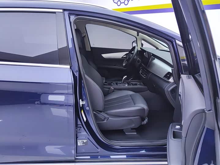 Фото 8 - BYD Song Max