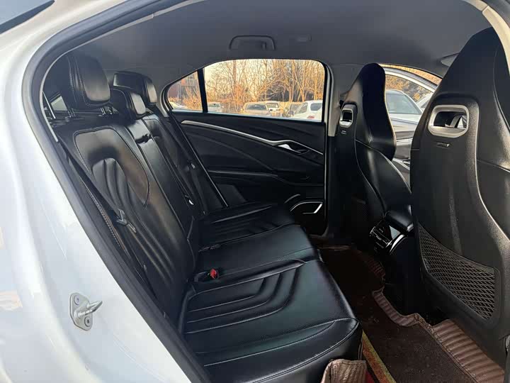 Фото 8 - Hozon U