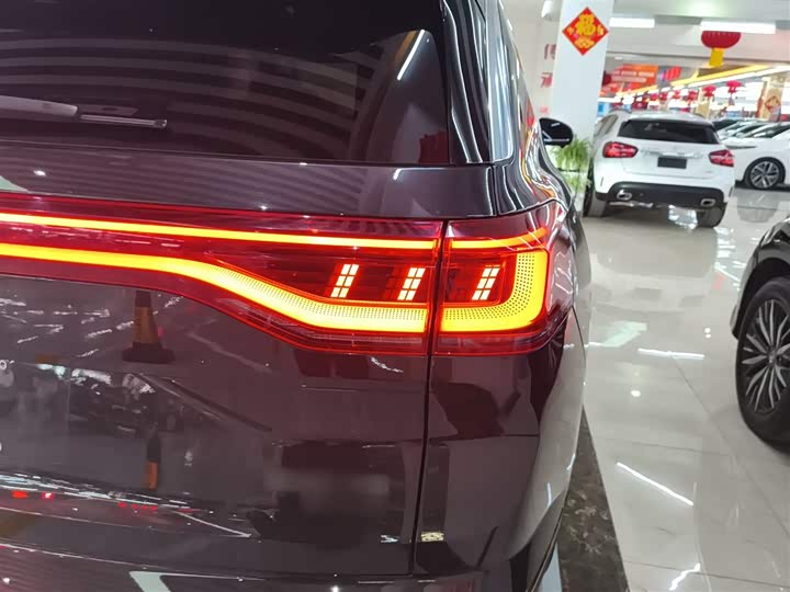 Фото 8 - Volkswagen Talagon