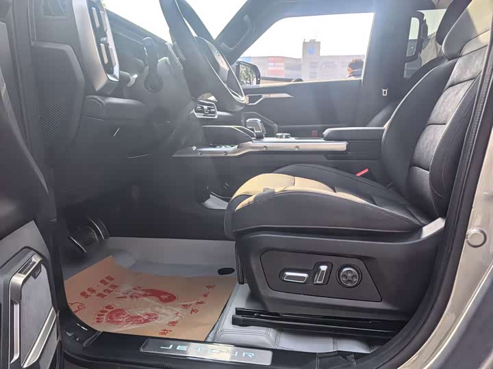 Фото 4 - Jetour T2