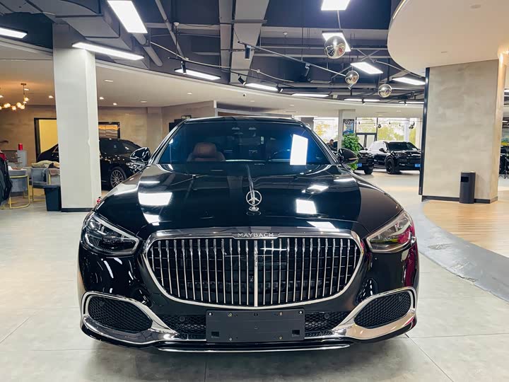 Фото 2 - Mercedes-Benz Maybach S-Class