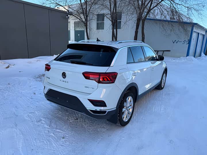 Фото 8 - Volkswagen T-Roc