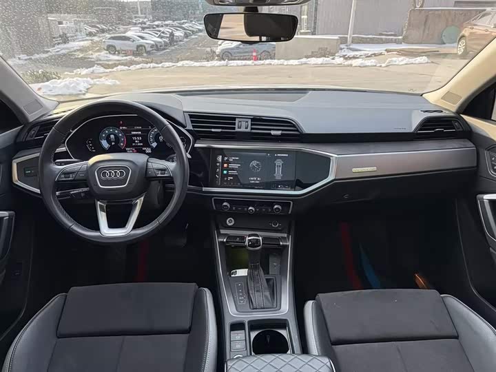 Фото 9 - Audi Q3
