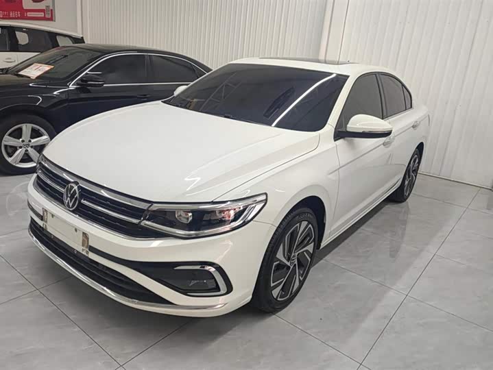 Фото 1 - Volkswagen Bora