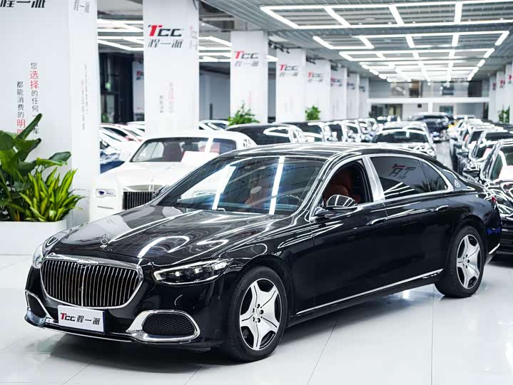 Фото 3 - Mercedes-Benz Maybach S-Class