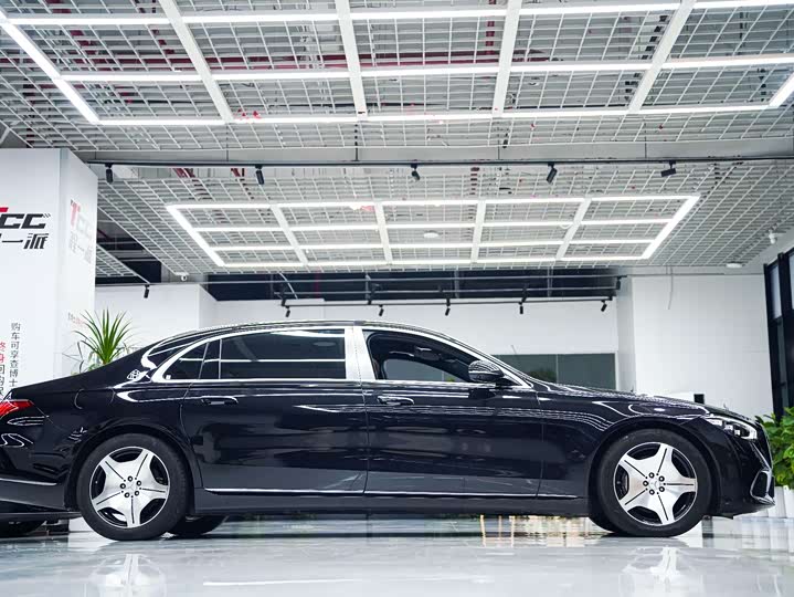 Фото 4 - Mercedes-Benz Maybach S-Class